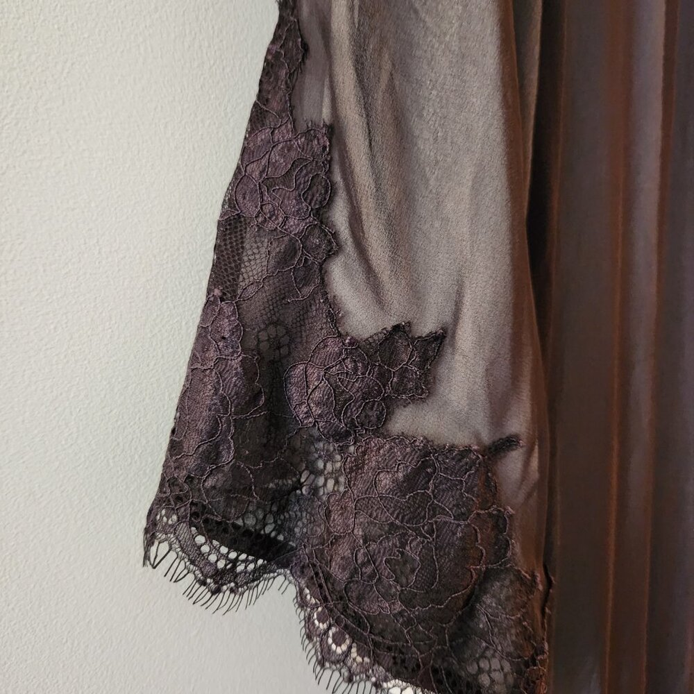 Cabernet Robe - Picture 7 of 16